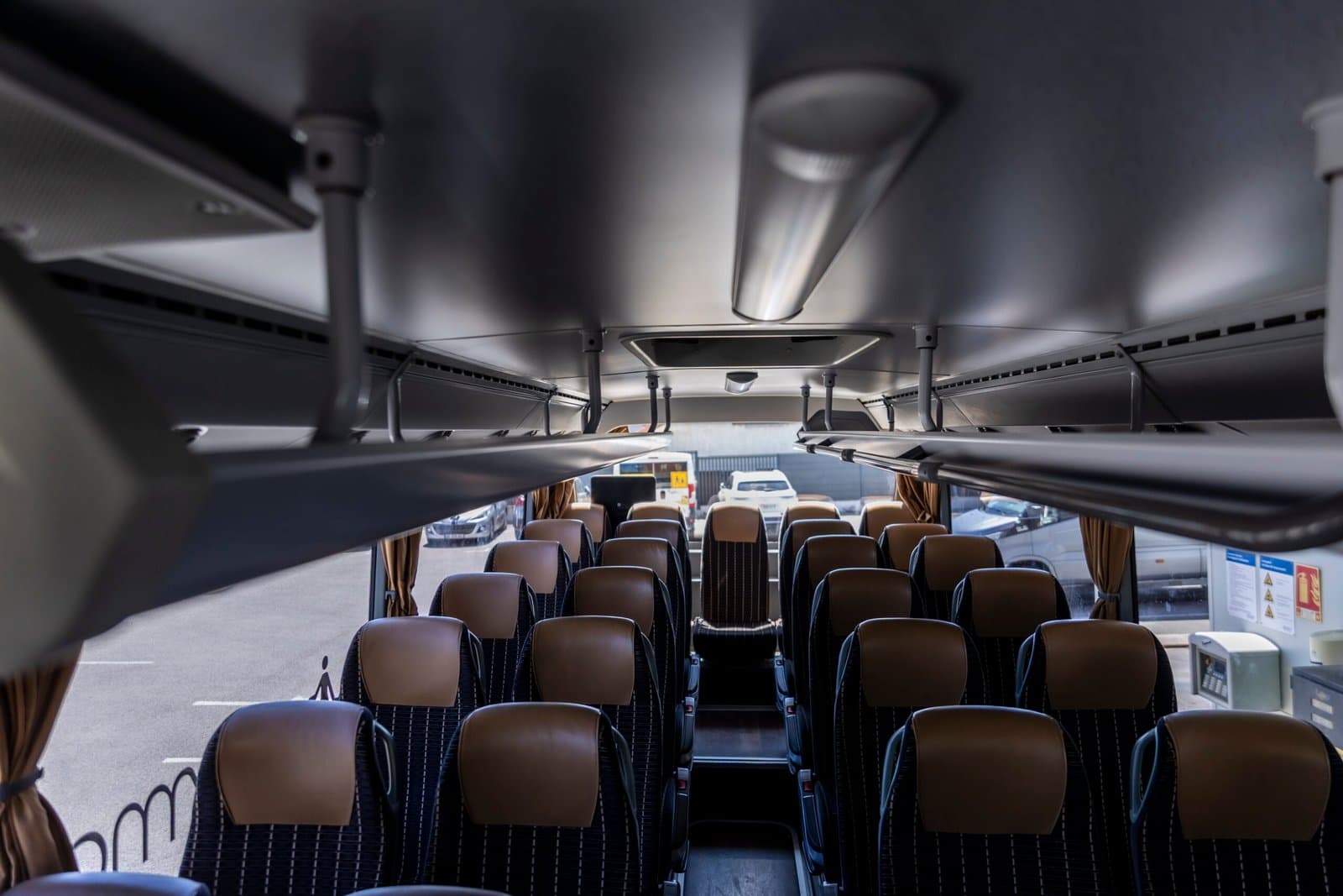 Intérieur confortable d'un autocar pour entreprise